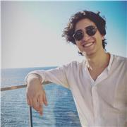 Insegnante privato d'inglese, raggiunto un punteggio di livello C1 nel First Certificate in English e discreta esperienza nell'insegnamento privato